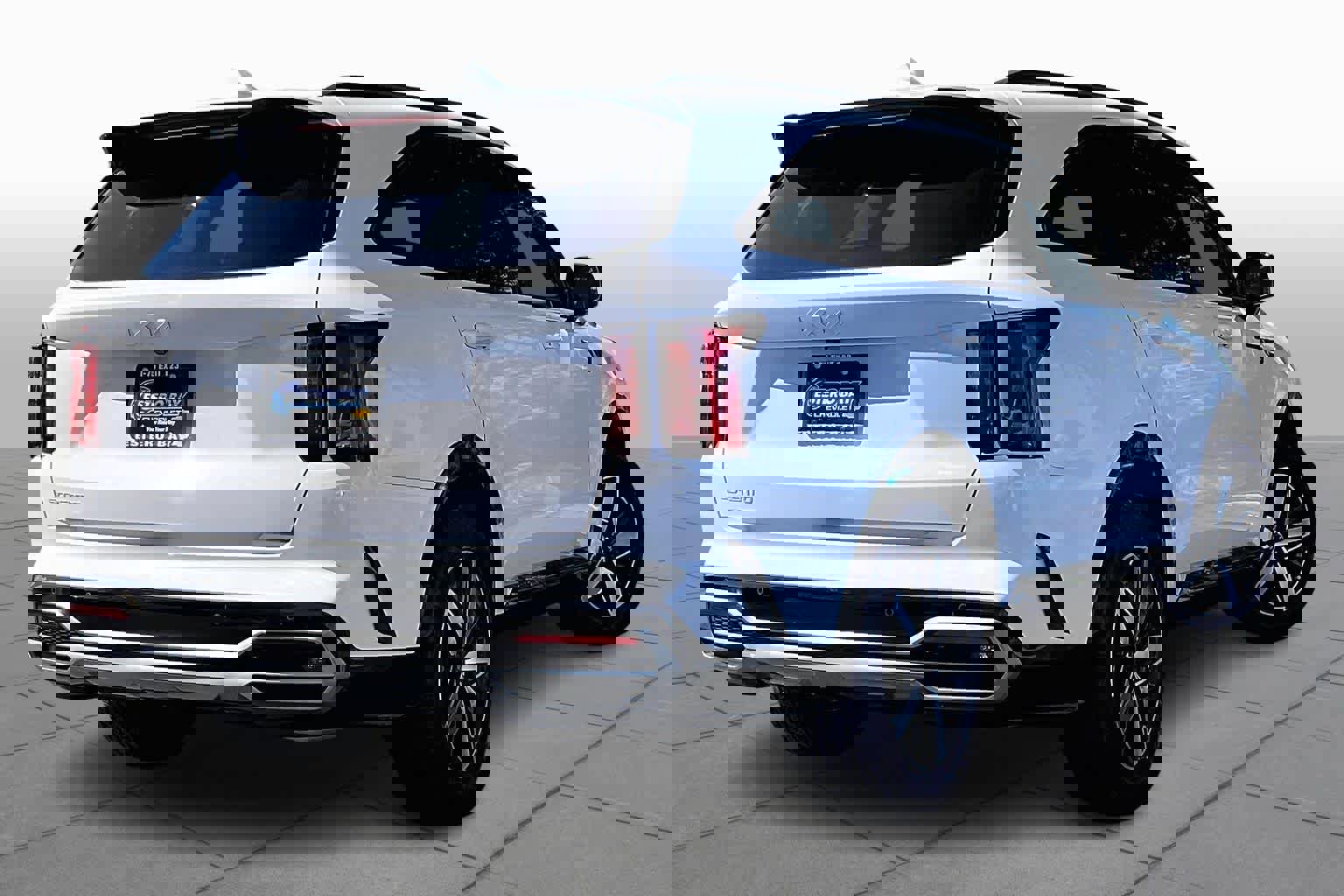 Used 2023 Kia Sorento S image 13