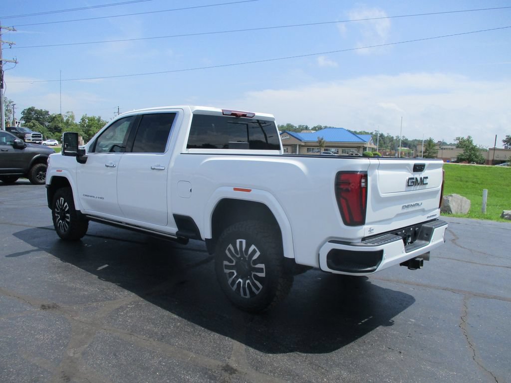 Certified 2025 GMC Sierra 3500 Denali Ultimate AWD/4WD image 11