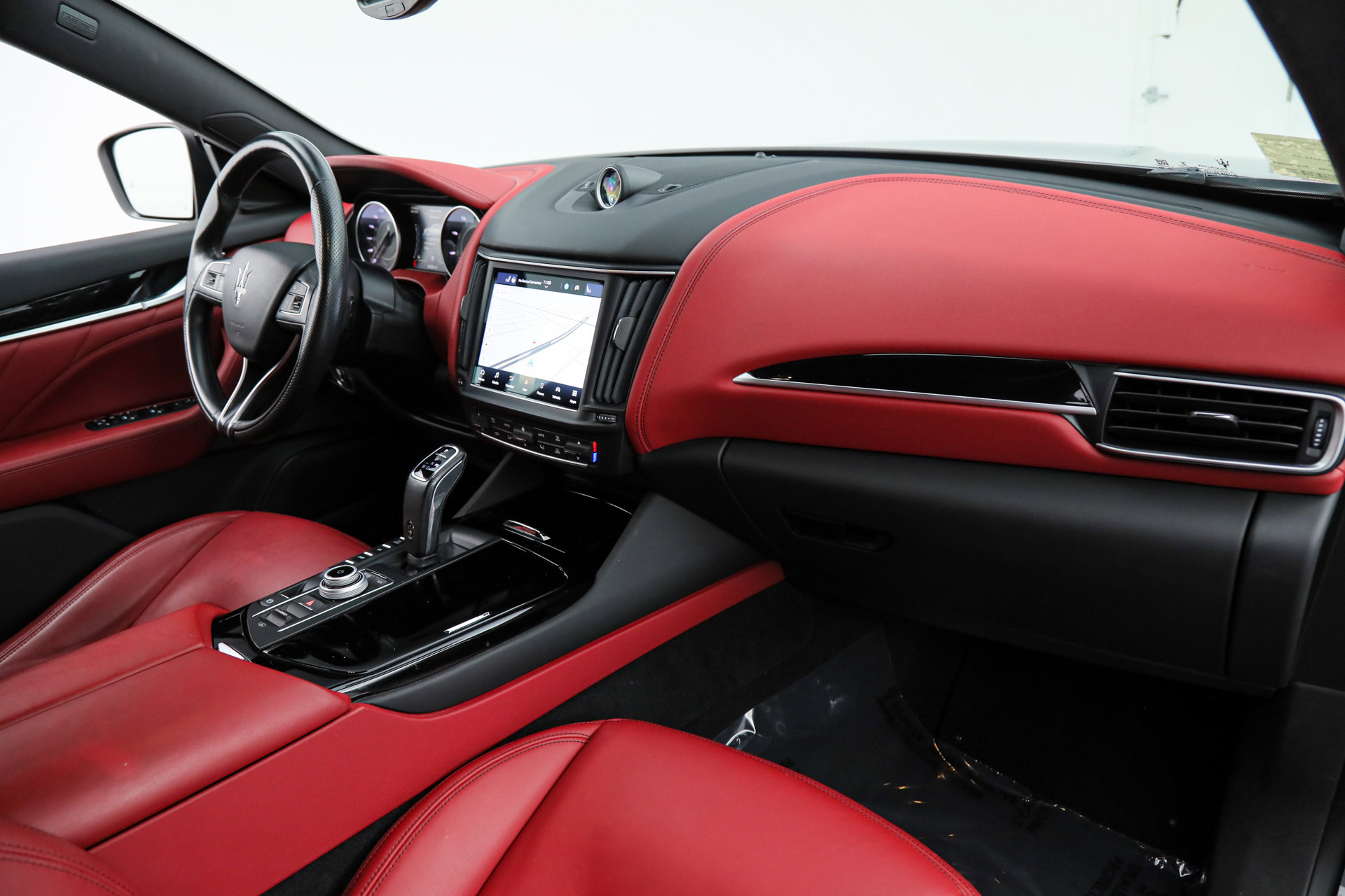 Certified 2022 Maserati Levante GT image 11