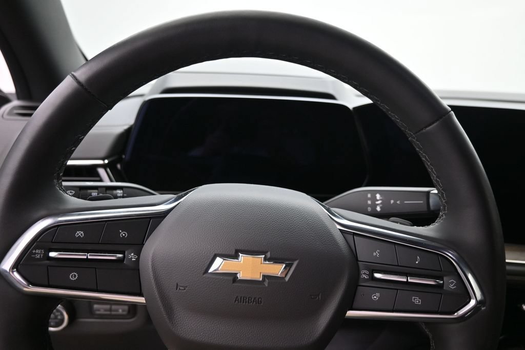 Used 2025 Chevrolet Tahoe High Country AWD/4WD image 14