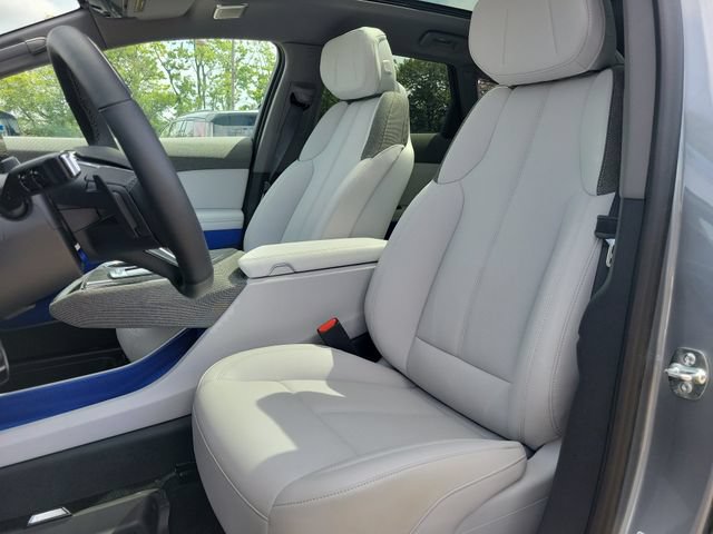 New 2027 Cadillac Optiq Sport w/ LPO, Floor Liner Package AWD/4WD image 23