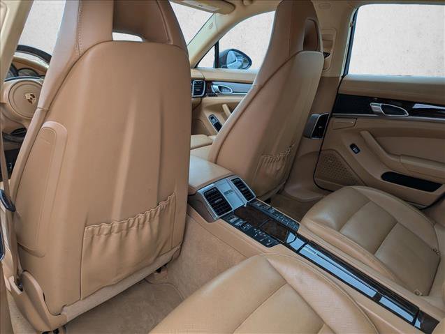 Used 2015 Porsche Panamera 4S image 25