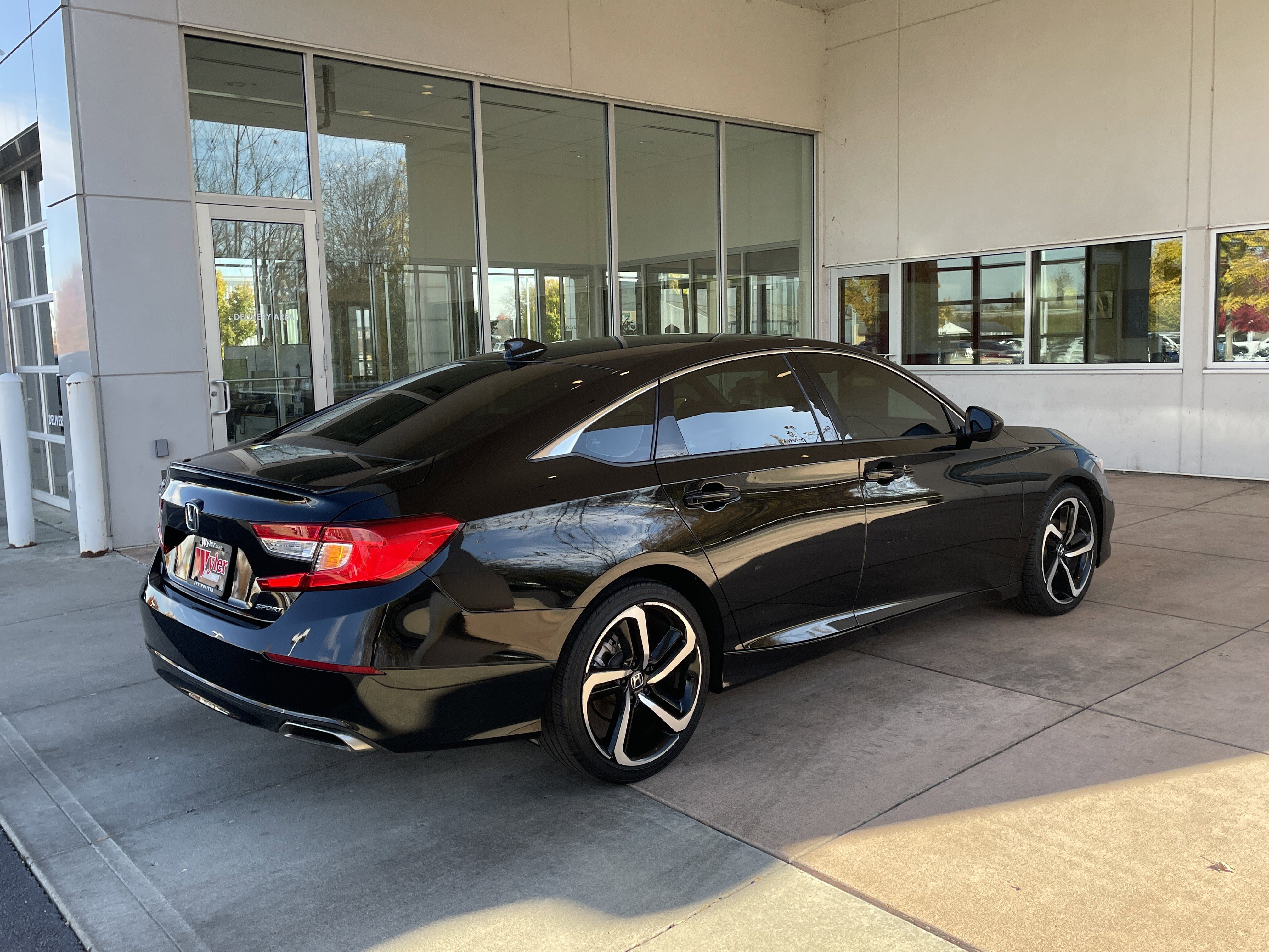Used 2022 Honda Accord Sport image 22