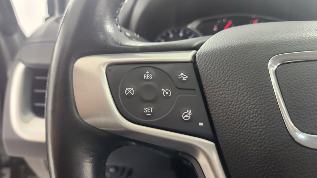 Used 2022 GMC Terrain SLT w/ LPO, Roadside Safety Package AWD/4WD image 23