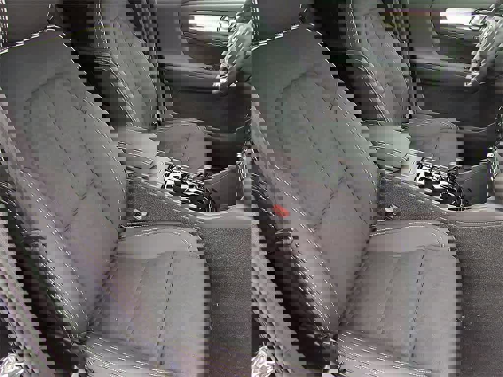 New 2026 Volvo XC40 B5 Ultra w/ Protection Package Premier image 22