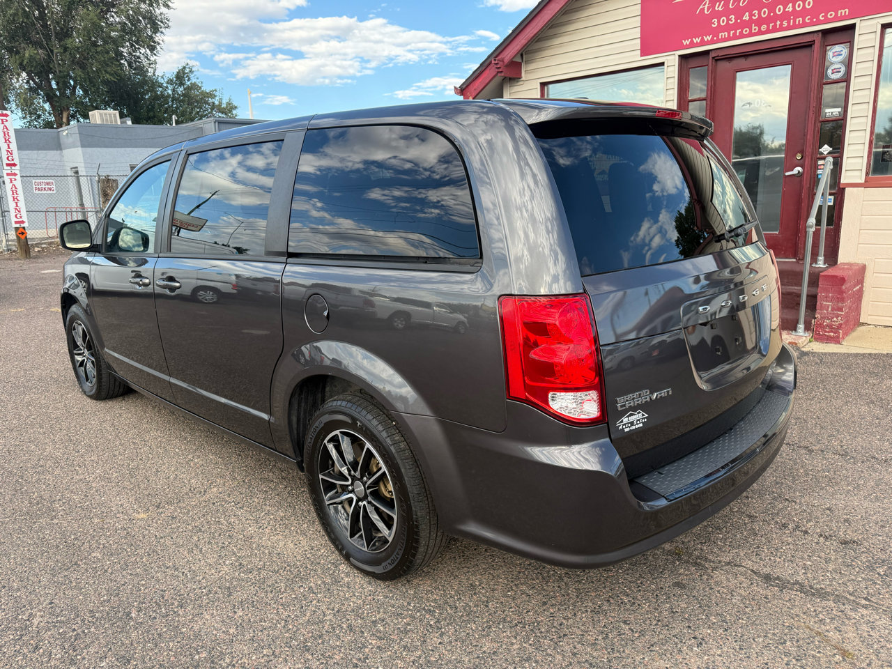 Used 2019 Dodge Grand Caravan SE image 7