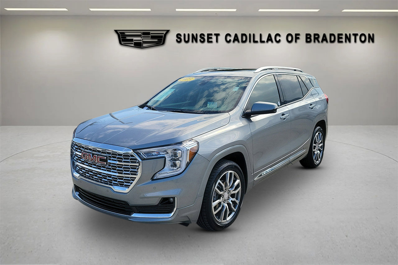 Used 2023 GMC Terrain Denali image 8