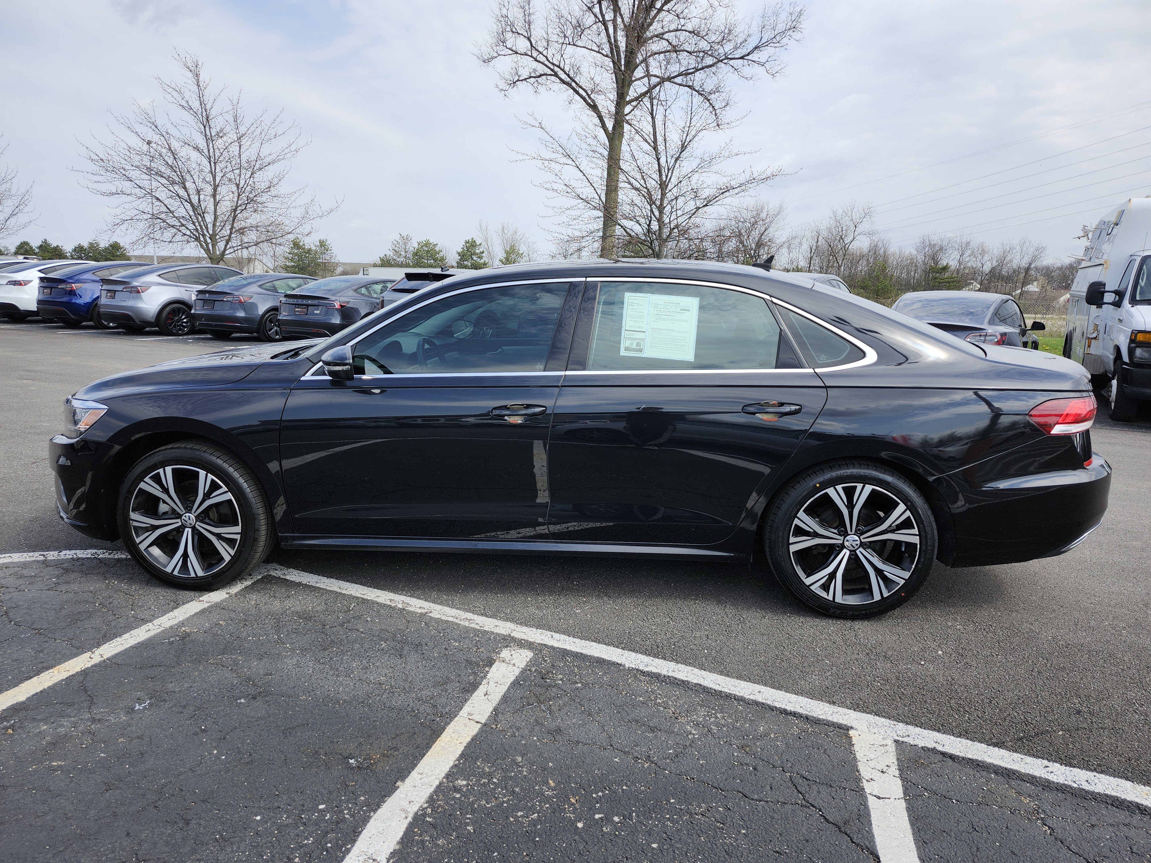 Used 2021 Volkswagen Passat 2.0T SE image 14