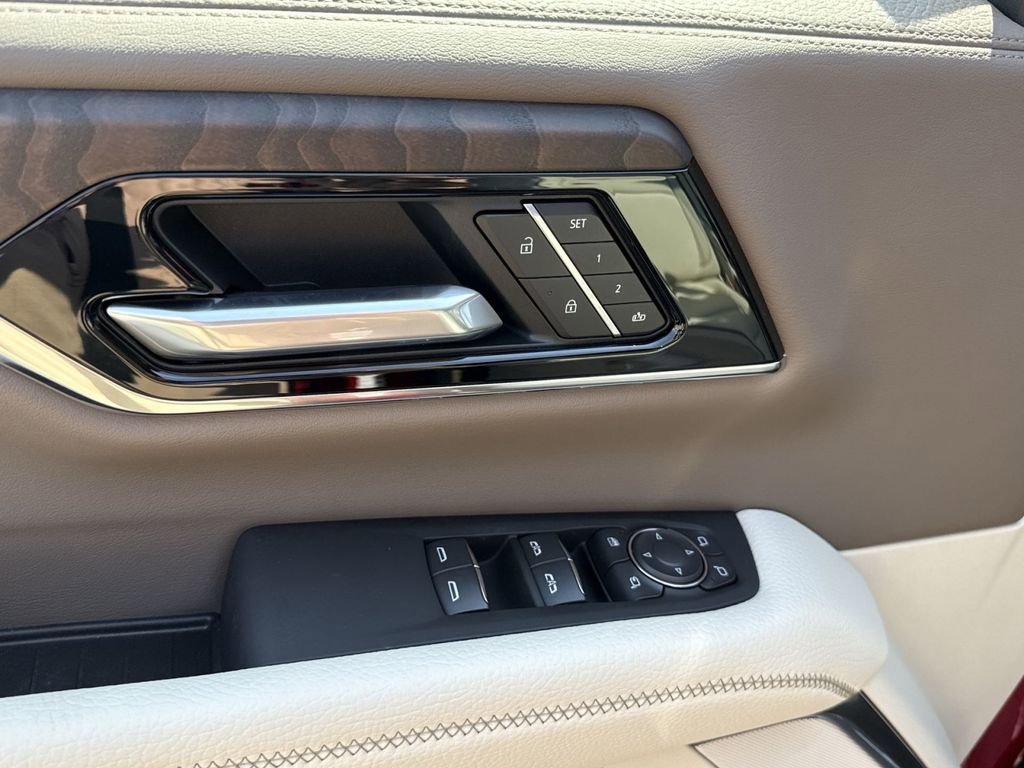 New 2026 GMC Yukon XL Denali w/ Denali Reserve Package image 15