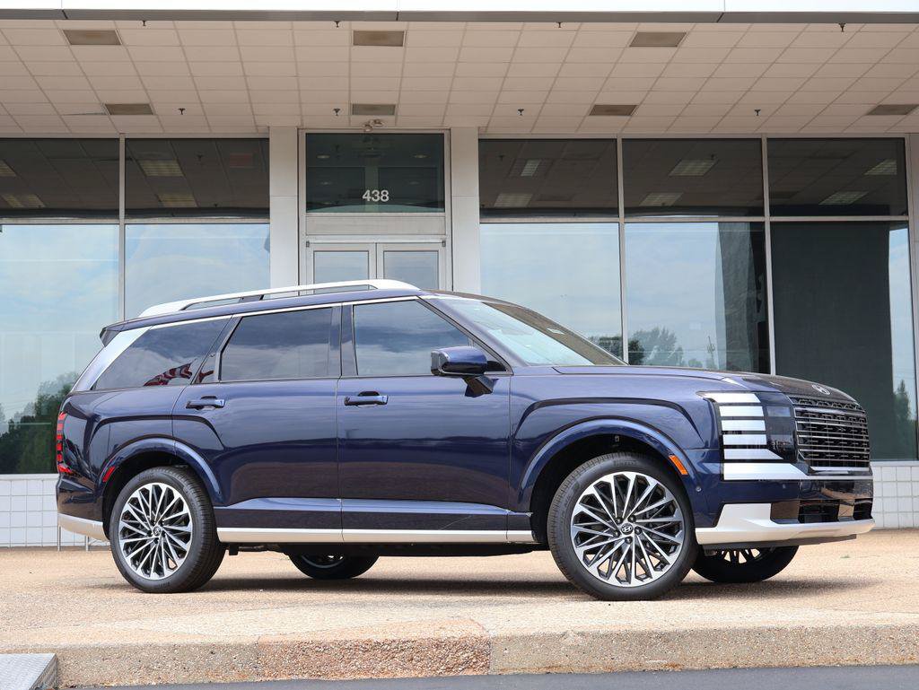 New 2026 Hyundai Palisade Calligraphy FWD image 2