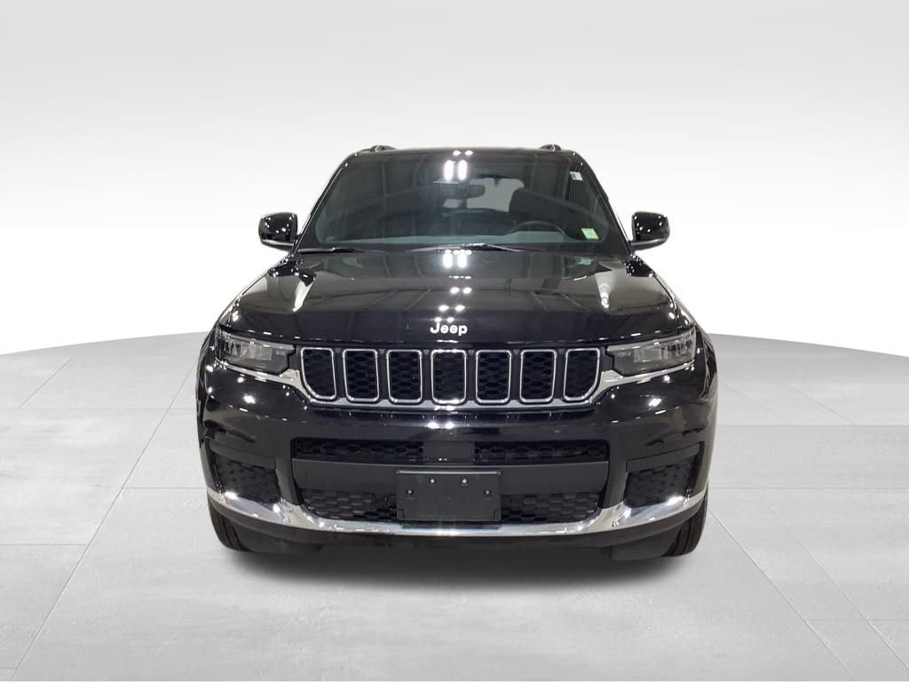 Used 2024 Jeep Grand Cherokee L Laredo image 3