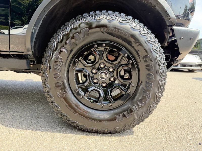 Used 2023 Ford Bronco Wildtrak AWD/4WD image 32