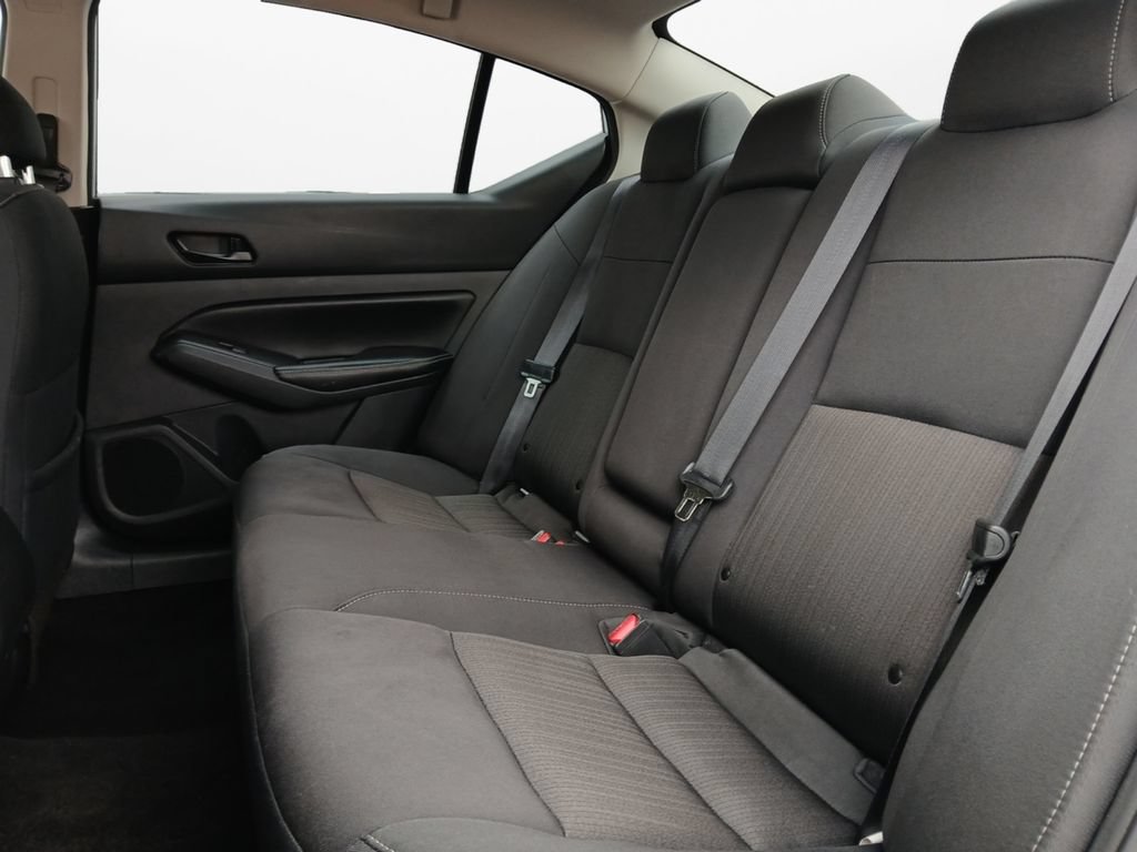 Used 2024 Nissan Altima 2.5 SV FWD image 22