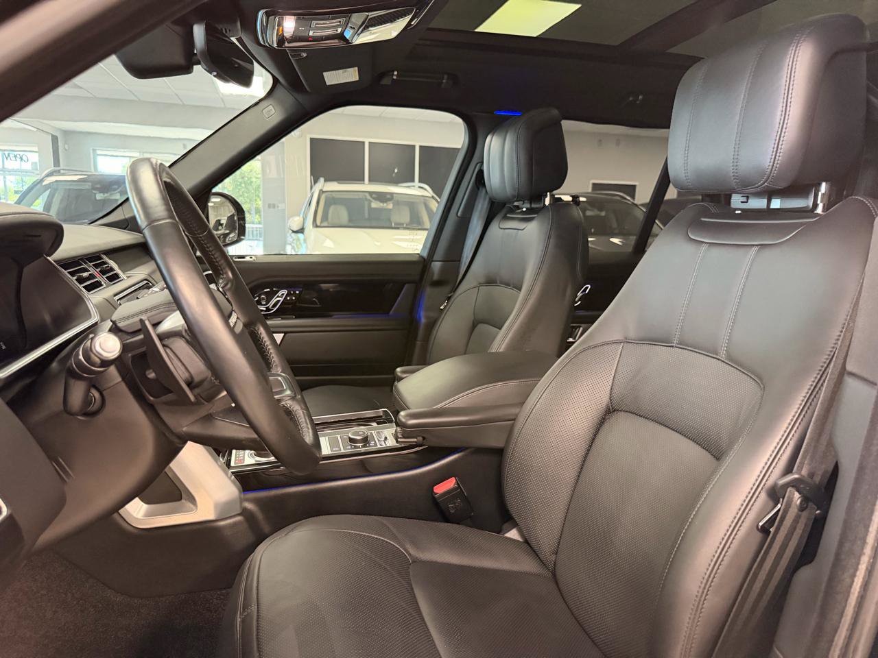Used 2020 Land Rover Range Rover HSE AWD/4WD image 13