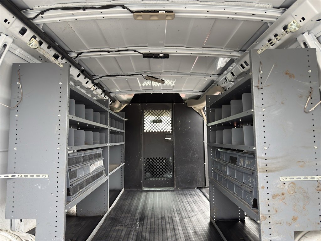 Used 2016 Chevrolet Express 3500 Extended image 19