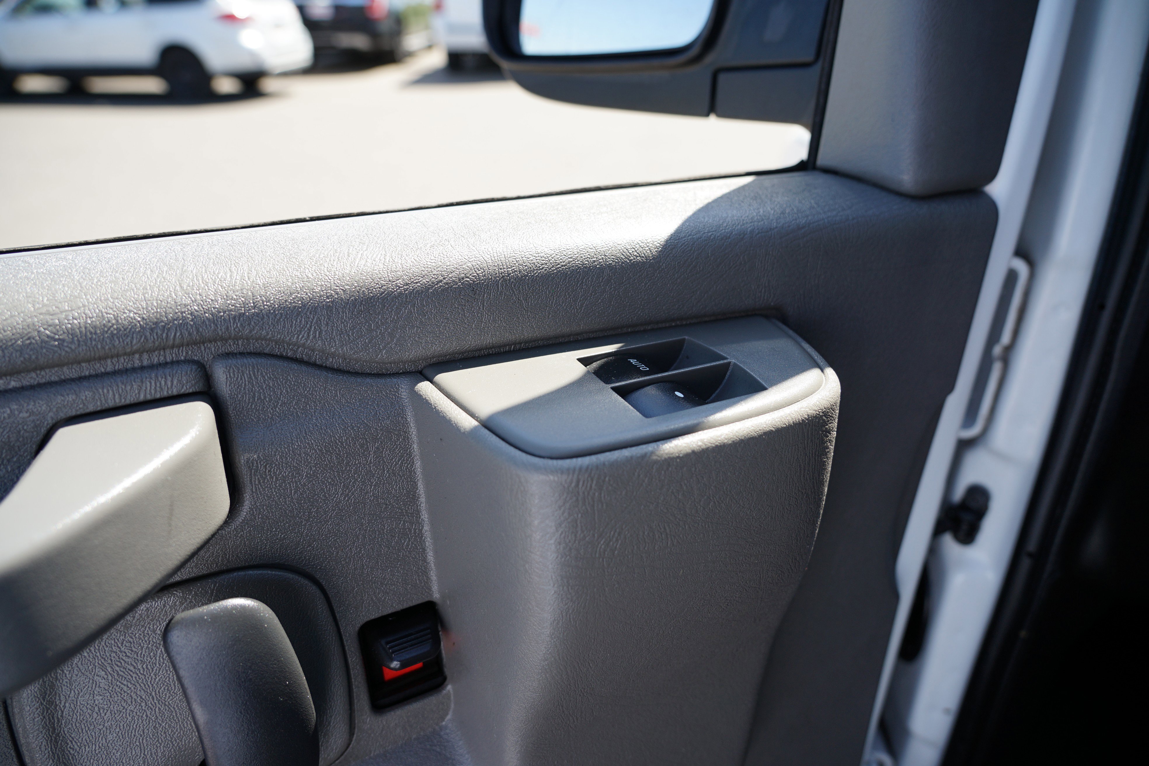 Used 2020 GMC Savana 3500 LS image 16