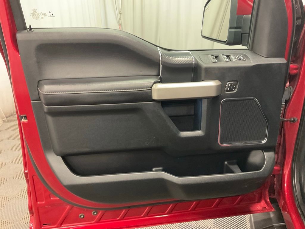 Used 2020 Ford F150 Lariat image 14