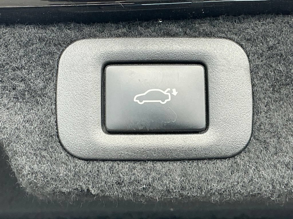 Certified 2023 Lexus LS 500h AWD w/ Luxury Package image 20