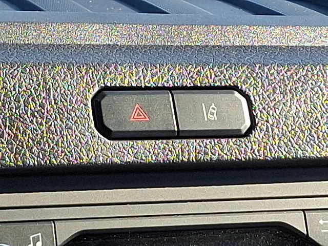 Used 2023 Ford F650 2WD Regular Cab Super Duty image 26