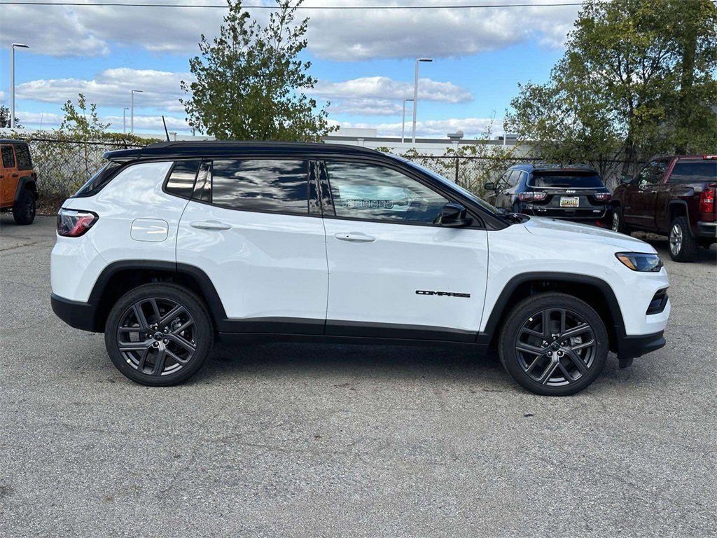 New 2026 Jeep Compass Limited image 2