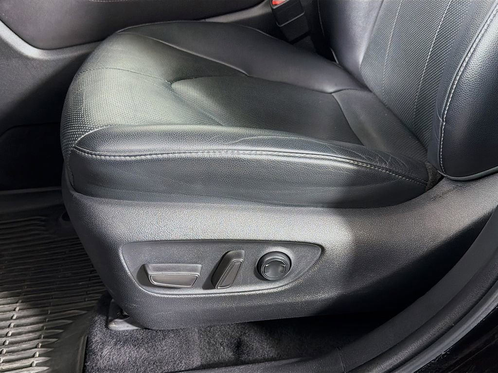 Used 2022 Toyota Highlander Limited image 23