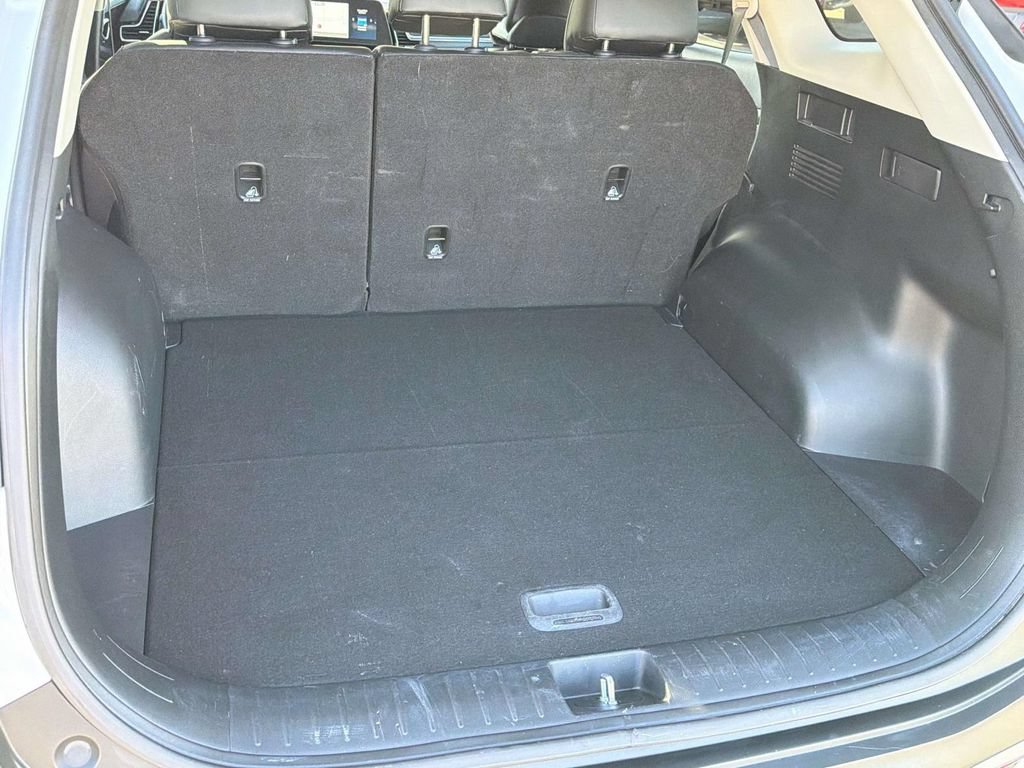 Used 2023 Kia Sportage EX FWD image 7