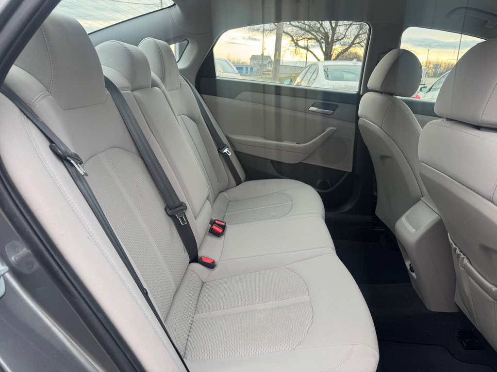 Used 2018 Hyundai Sonata SE image 17