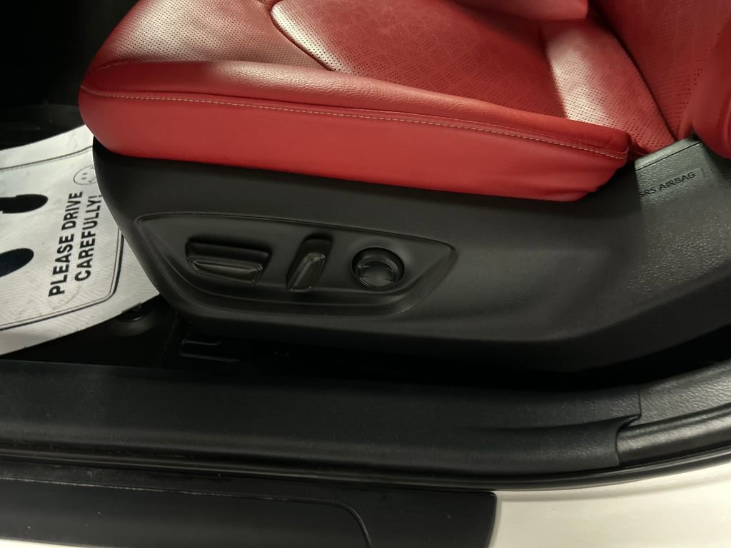 Used 2022 Toyota Camry XSE w/ Navigation Package image 11