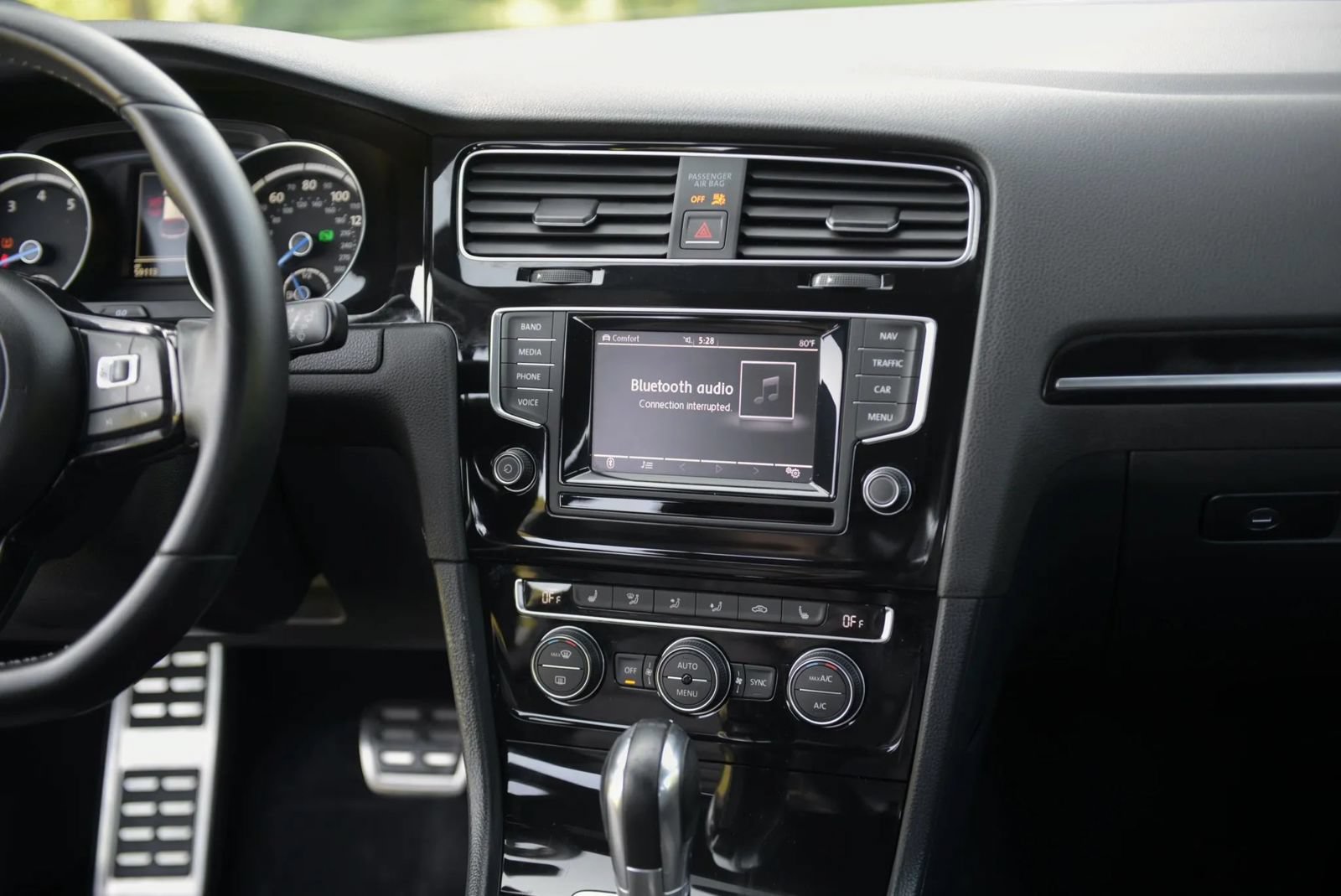 Used 2015 Volkswagen Golf R 4-Door AWD/4WD image 51