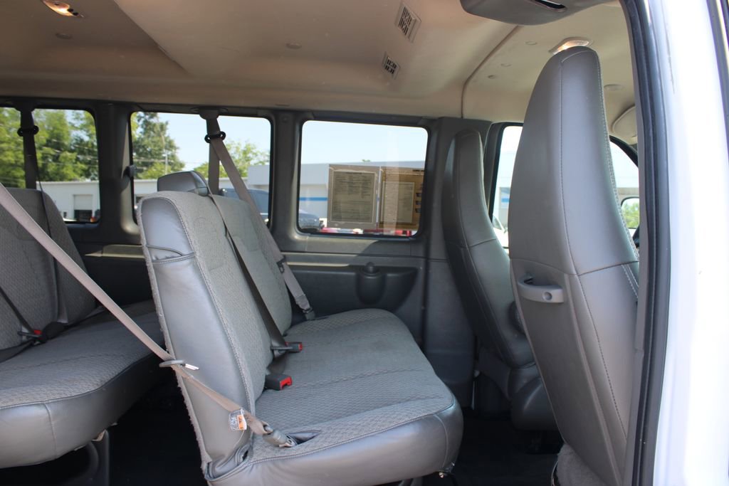 Used 2024 Chevrolet Express 3500 LT w/ LT Preferred Equipment Group RWD image 24