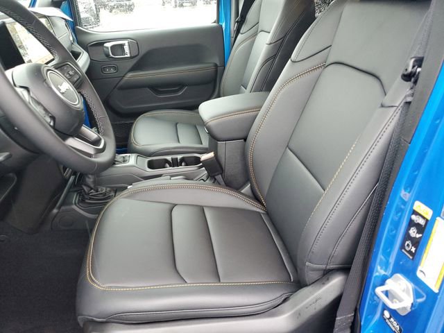 New 2025 Jeep Gladiator Sport image 14