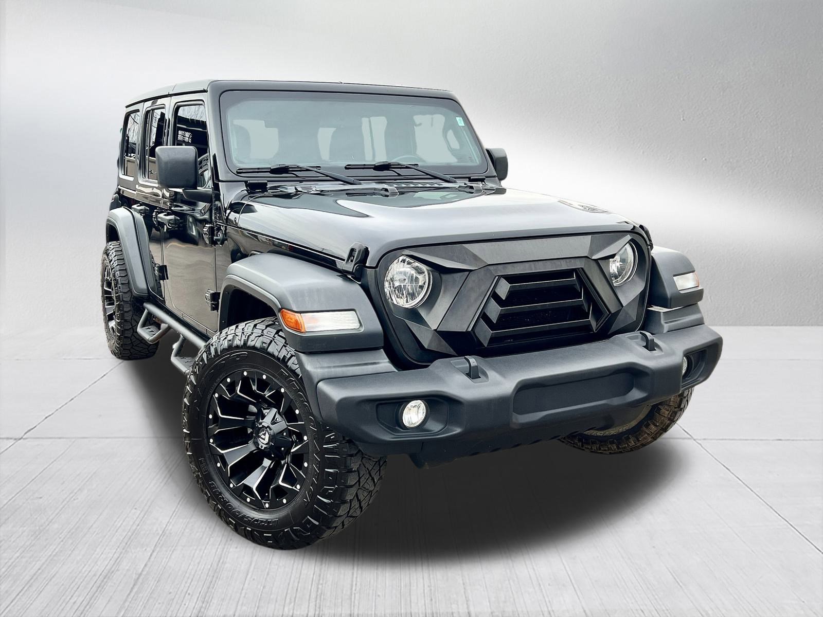 Used 2018 Jeep Wrangler Unlimited Sport S image 2