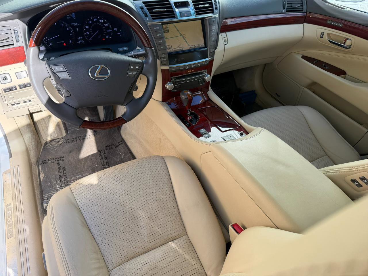 Used 2011 Lexus LS 460 AWD w/ Comfort Pkg image 26