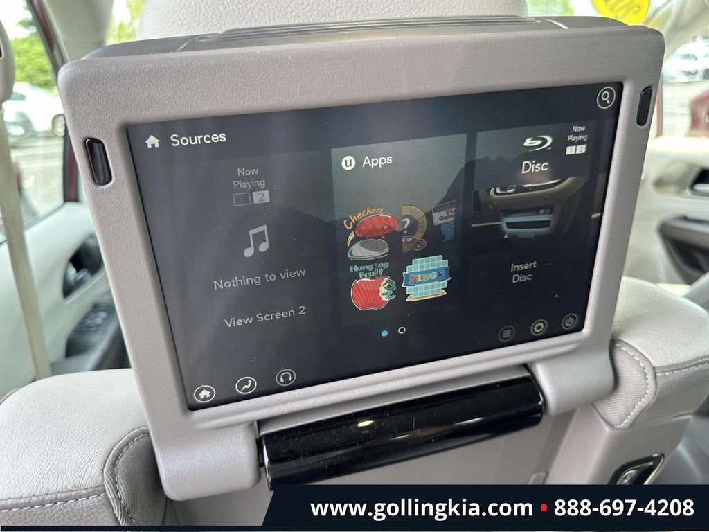 Used 2017 Chrysler Pacifica Touring-L Plus FWD image 11