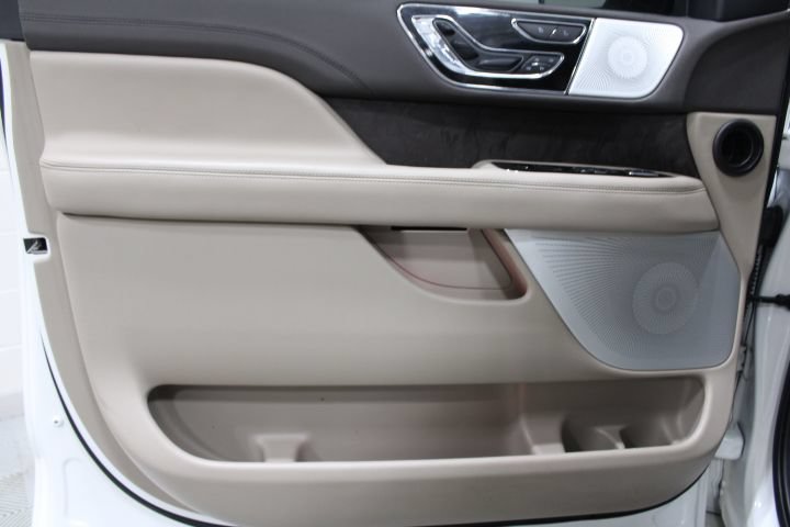 Used 2022 Lincoln Navigator L Reserve AWD/4WD image 20