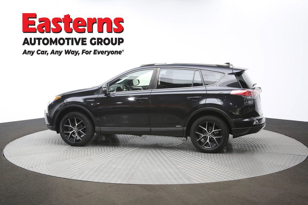 Used 2018 Toyota RAV4 SE image 48