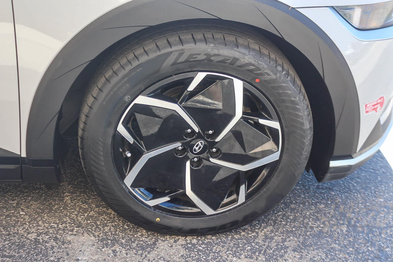 Certified 2024 Hyundai Ioniq 5 SEL RWD image 12