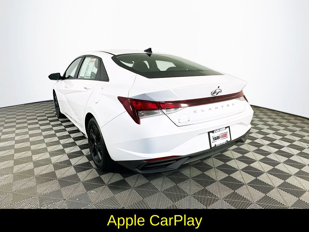 Used 2022 Hyundai Elantra SEL w/ Cargo Package FWD image 7