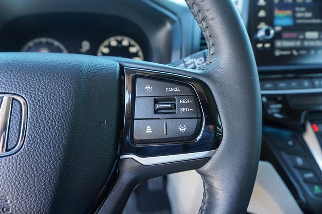Used 2025 Honda Odyssey Touring image 28