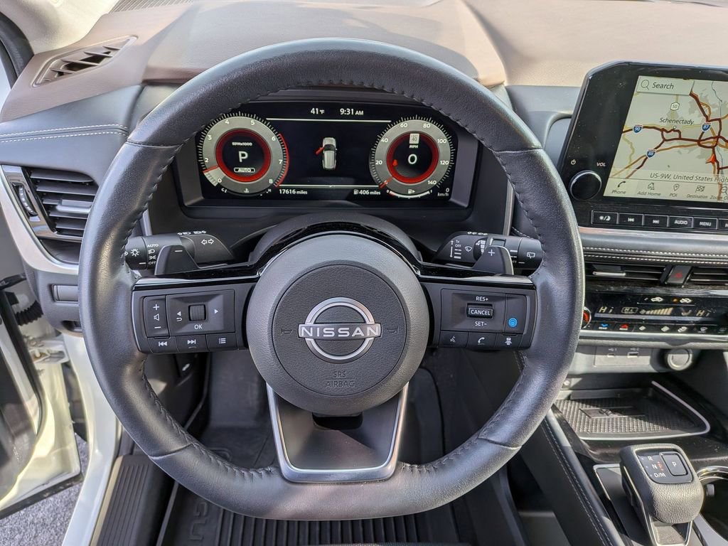 Used 2023 Nissan Rogue Platinum w/ Platinum Premium Package image 10