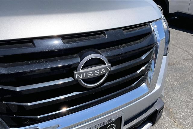 Used 2025 Nissan Pathfinder SL w/ Lighting Package (N92) AWD/4WD image 30