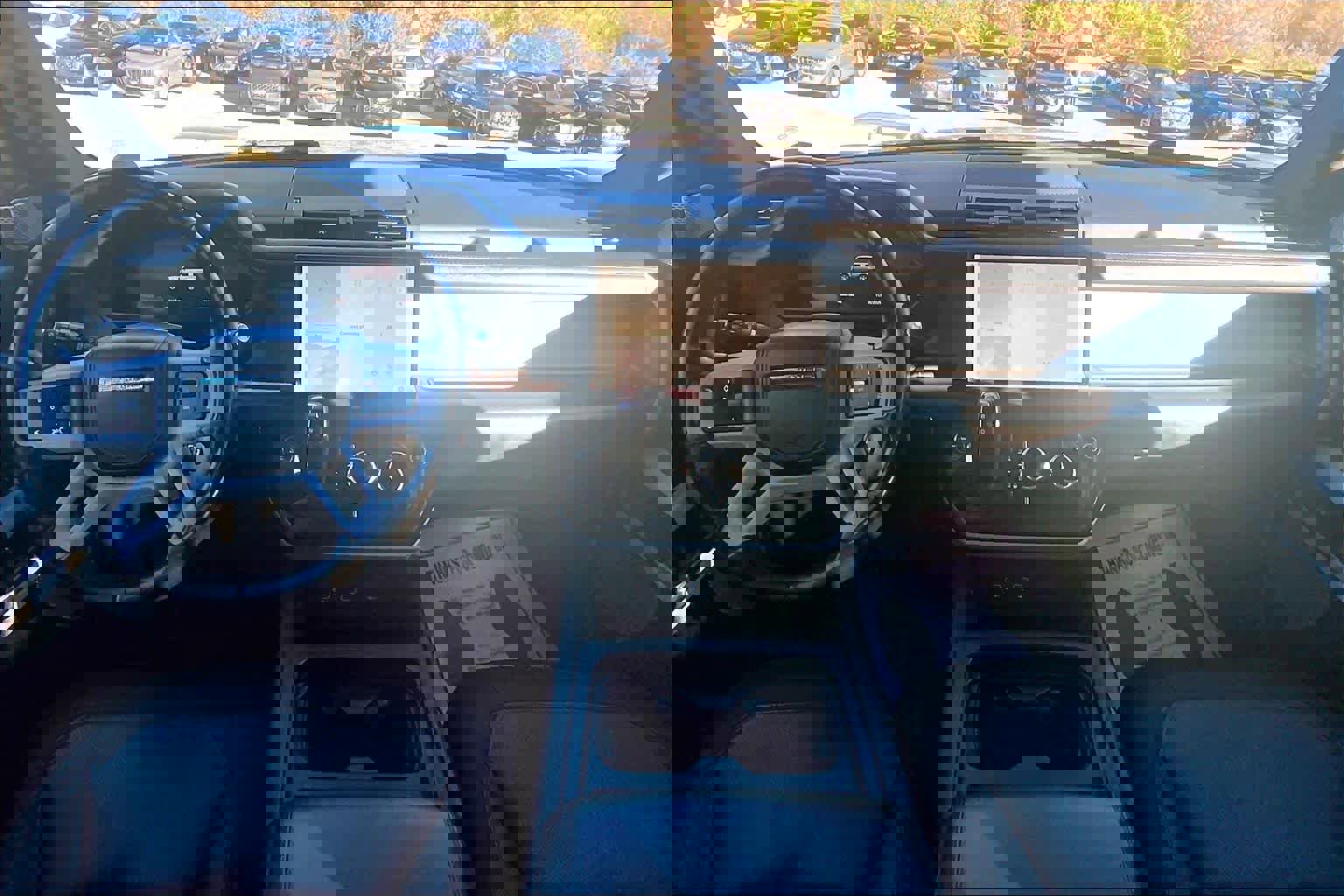 Certified 2023 Land Rover Defender 130 X-Dynamic SE image 29