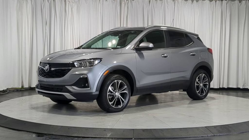 Used 2023 Buick Encore GX Select w/ Safety Package II AWD/4WD image 5