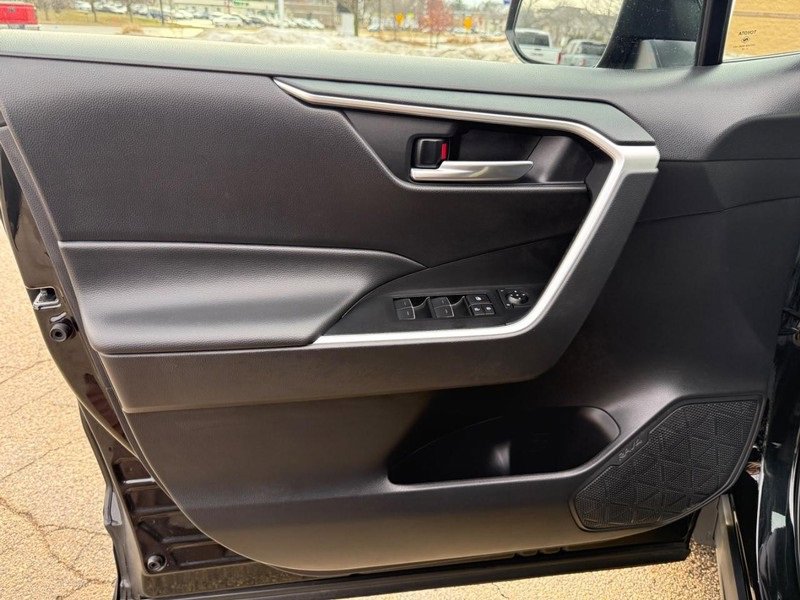 Used 2025 Toyota RAV4 Woodland Edition image 19