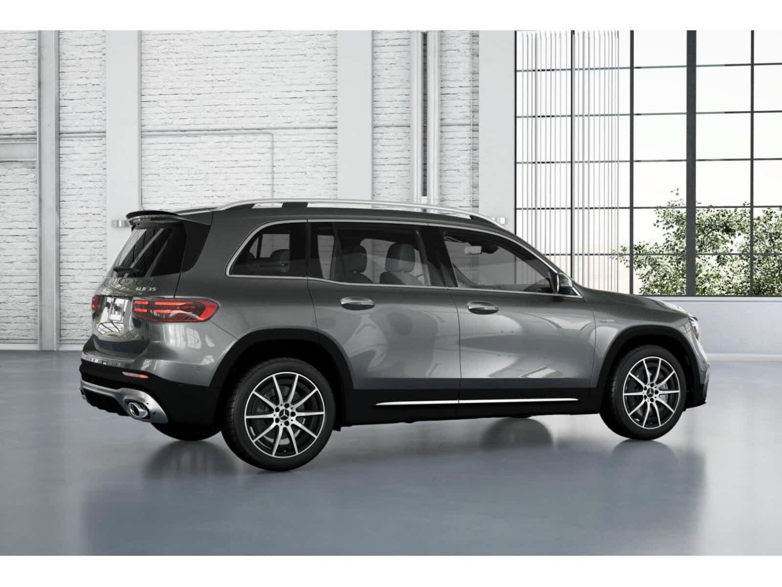 Used 2025 Mercedes-Benz GLB 35 AMG 4MATIC image 18