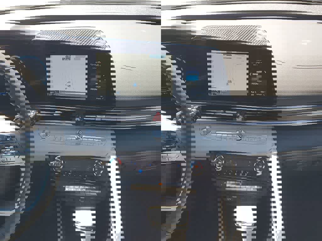 New 2026 Hyundai Elantra Limited image 17