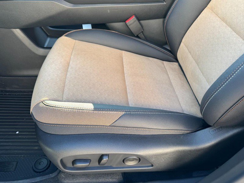 New 2026 Chevrolet Equinox ACTIV w/ LPO, Floor Liner Package AWD/4WD image 35