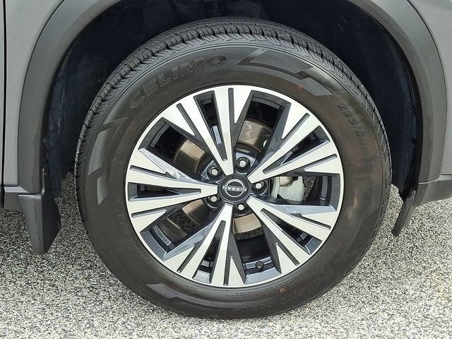Used 2023 Nissan Rogue SV w/ SV Premium B Package AWD/4WD image 11