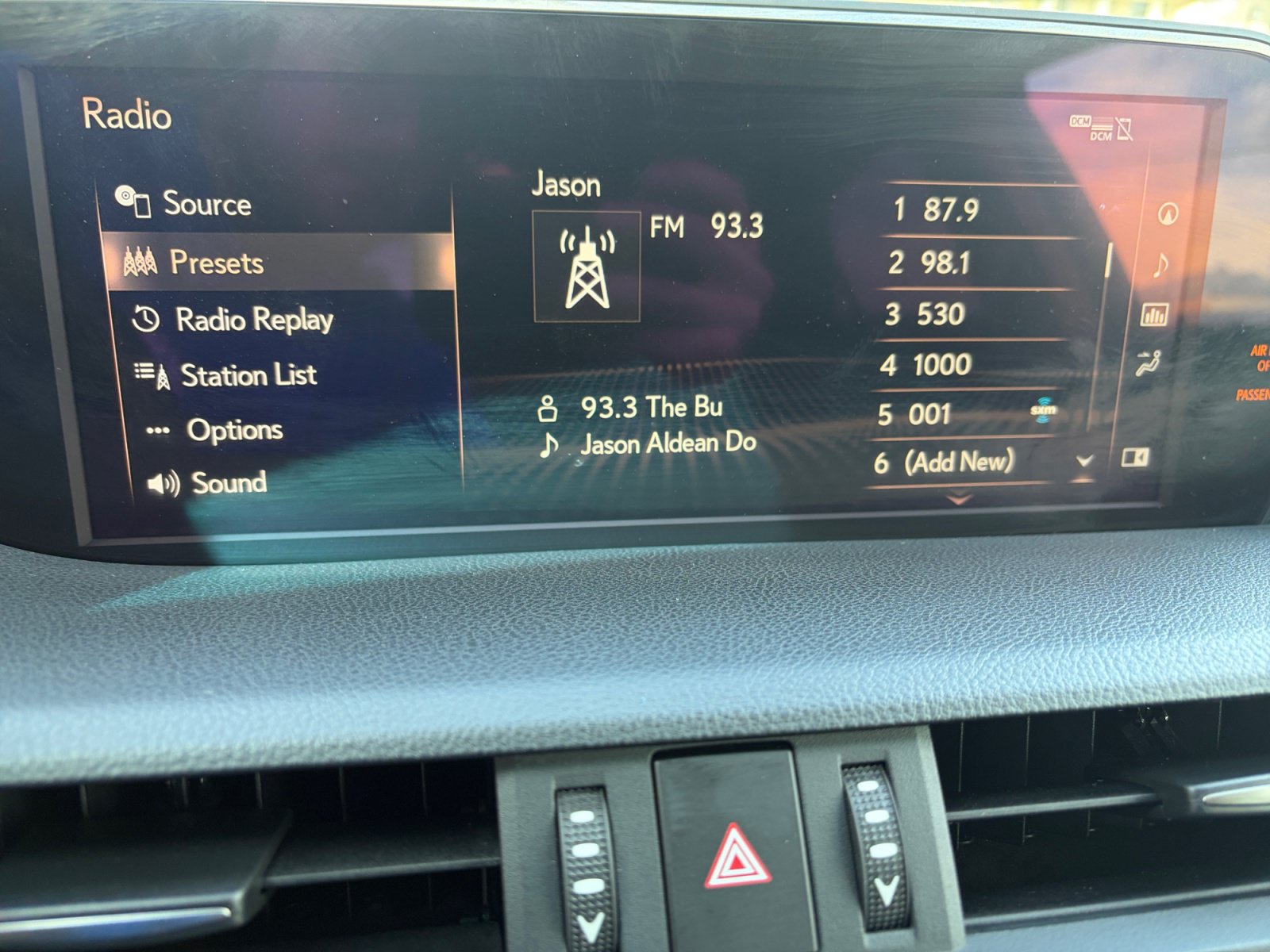 Used 2019 Lexus ES 300h w/ Accessory Package 2 FWD image 18