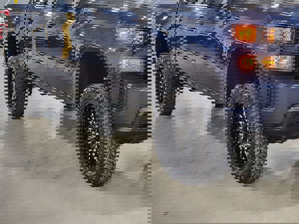 Used 2022 Chevrolet Silverado 1500 Custom w/ Safety Confidence Package image 16